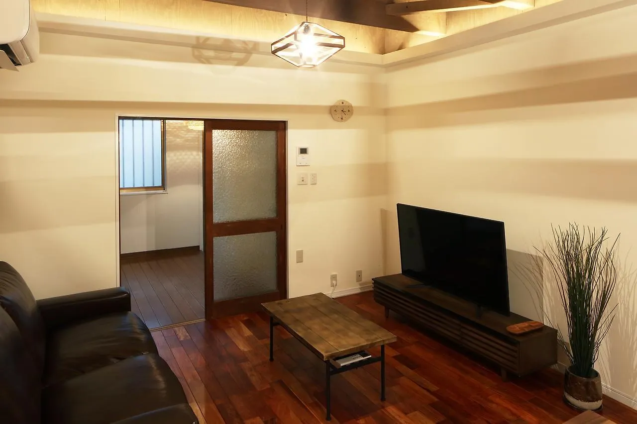 Chikyuutabikazoku Usj Apartment Osaka Japan