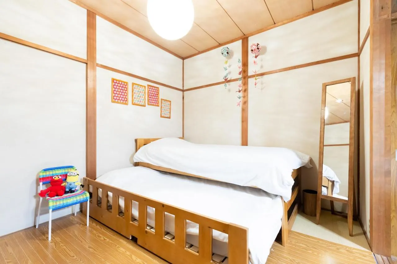 Chikyuutabikazoku Usj Apartment Osaka Japan